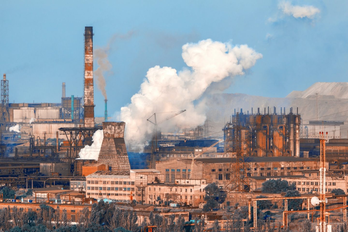 industrial-landscape-steel-factory-heavy-industry-in-europe-e1673760399649
